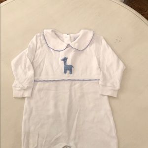 Little English one piece outfit with giraffe